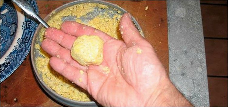Кукурузная добавка в тесто для ловли карася