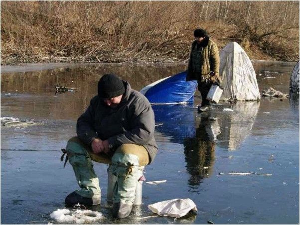 (ловля, рыбы, первому, льду) Ловля рыбы по первому льду