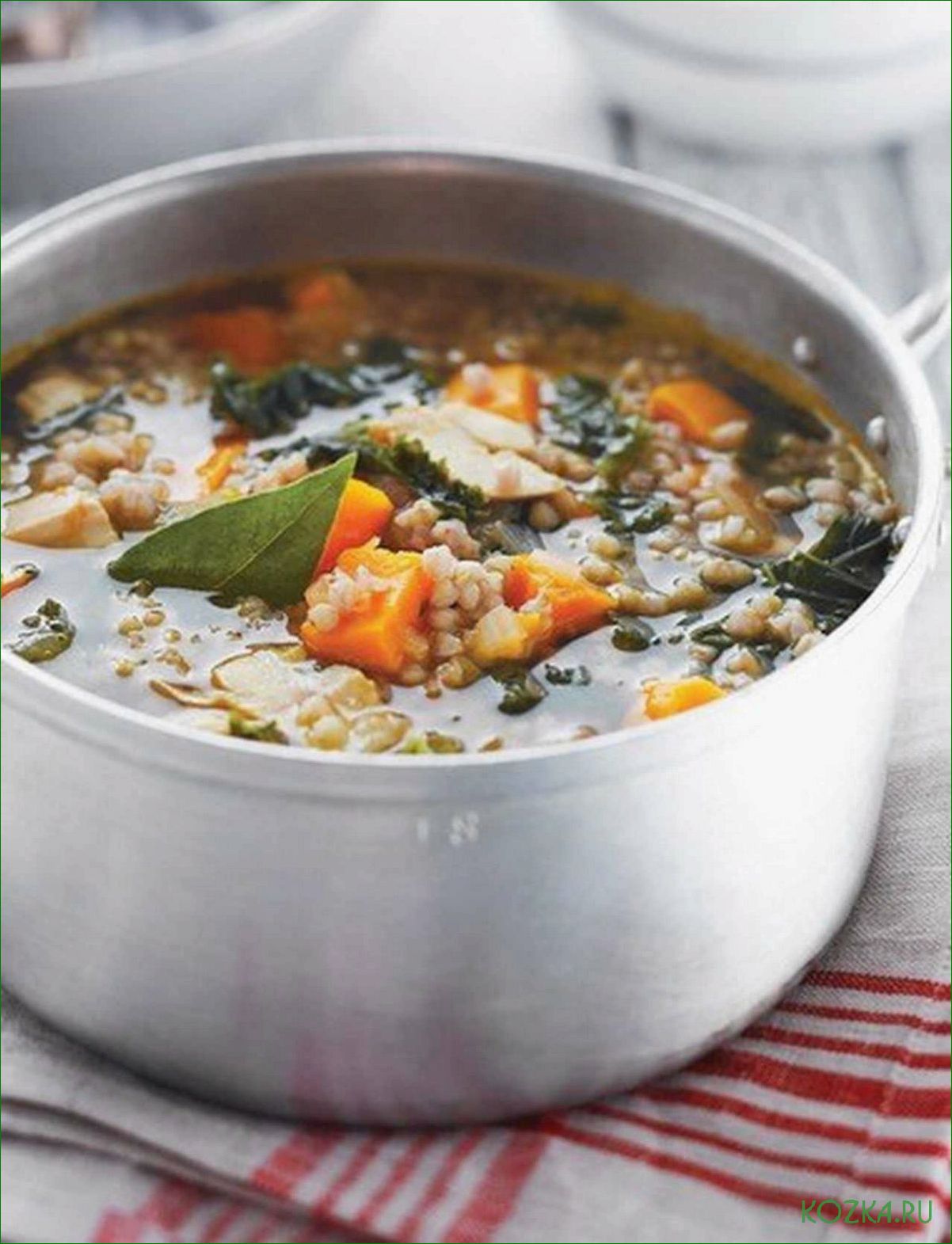 (гречневый, ароматными, кусочками, рыбы, идеальное) Гречневый суп с ароматными кусочками рыбы: идеальное блюдо для холодных зимних вечеров