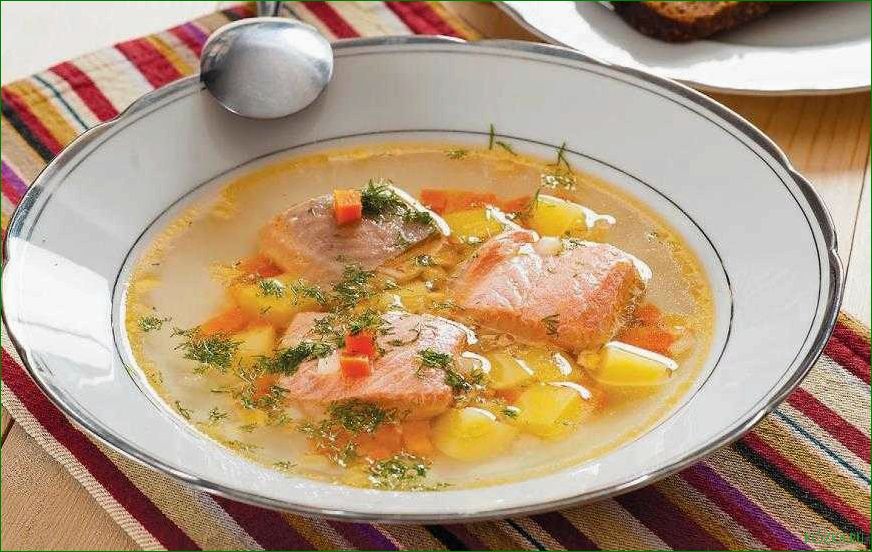(приготовить, рыбный, ароматной, зажаркой) Как приготовить рыбный суп с ароматной зажаркой