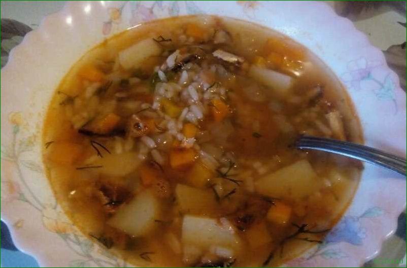 (рыбный, килькой) Рыбный суп с килькой